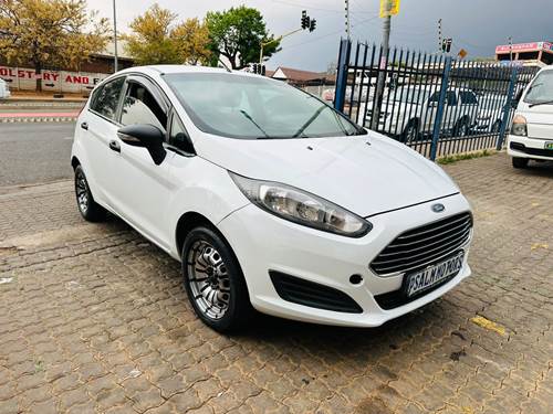 Ford Fiesta 1.4i (71 kW) Ambiente Hatch Back