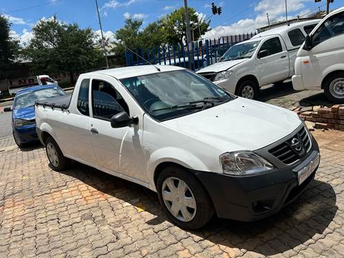 Nissan NP200 1.6i Aircon