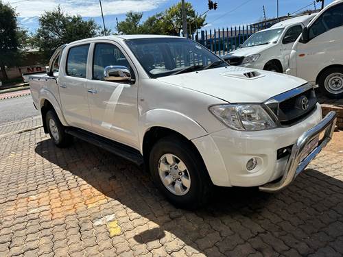 Toyota Hilux ( I) 3.0 D-4D Raider R/B