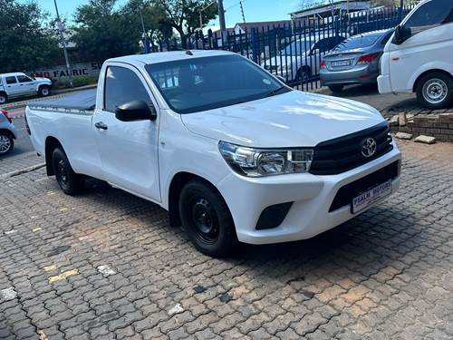 Toyota Hilux 2.4 GD Aircon Single Cab