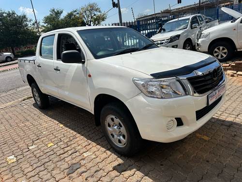 Toyota Hilux ( II) 2.5 D-4D SRX 4X4 Double Cab