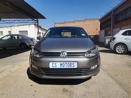 Volkswagen (VW) Polo Vivo 1.4 Hatch Comfortline 5 Door