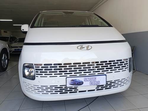 Hyundai Staria 2.2D Elite (9 Seater)