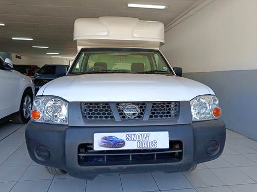 Nissan Hardbody NP300 2.0i LWB Single Cab