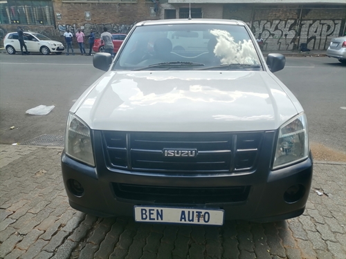 Isuzu KB 250 D-TEQ LE Single Cab for sale - R 105 000 | Carfind.co.za