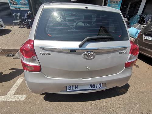 Toyota Etios 1.5 Sport 5 Door