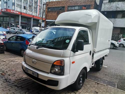 Hyundai H100 2.6i D Chassis Cab