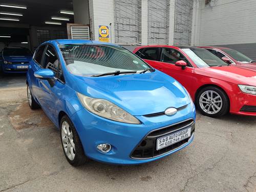 Ford Fiesta 1.6i Titanium 5 Door