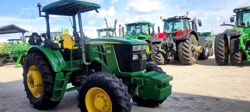 John Deere 6110 O/S (Agric)