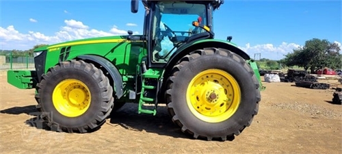 John Deere 8335R (Agric)