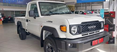 Toyota Land Cruiser 79 2.8 GD-6 