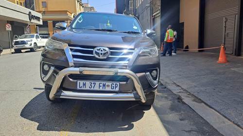 Toyota Fortuner IV 2.4 GD-6 4x4 Auto