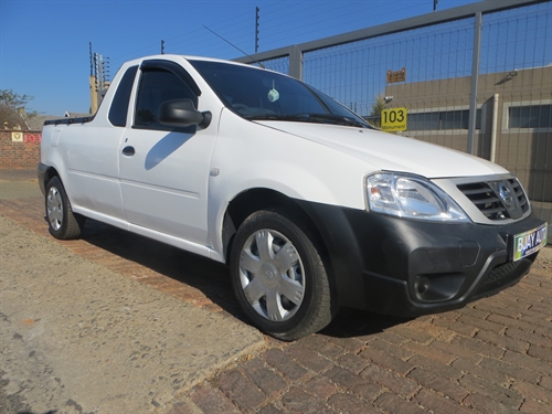 Nissan NP200 1.6i Pack