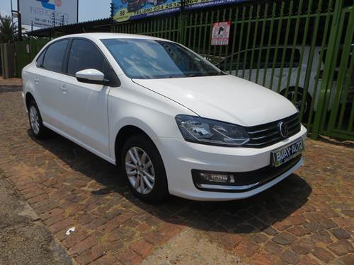 Volkswagen (VW) Polo Sedan 1.4 Trendline