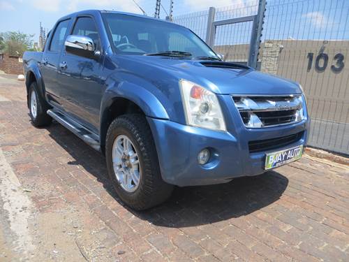 Isuzu KB 300 D-TEQ LX (120 kW) Double Cab