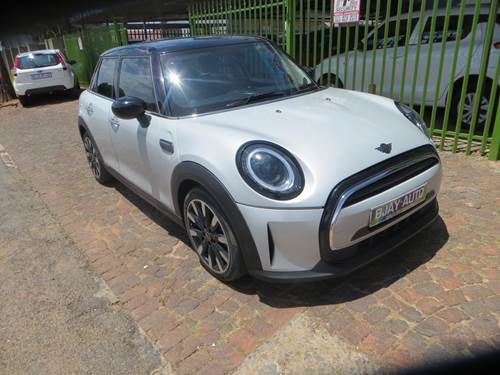 MINI Cooper (100 kW) 5 Door Auto (XS52)