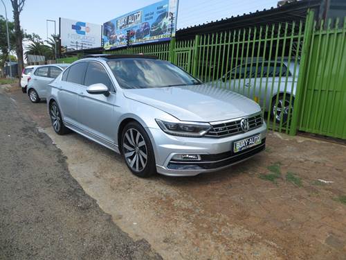 Volkswagen (VW) Passat 2.0 TSi R-Line DSG