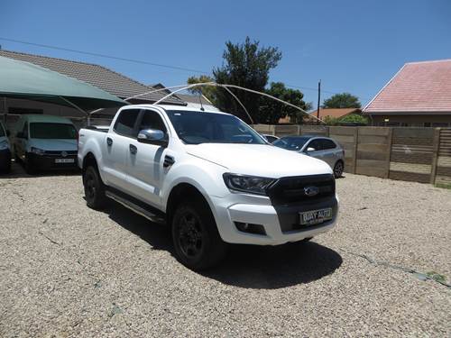 Ford Ranger V 3.2 TDCi XLT Double Cab Hi-Rider Auto