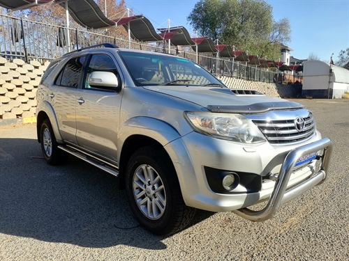 Toyota Fortuner II 3.0 D-4D Raised Body 4X4