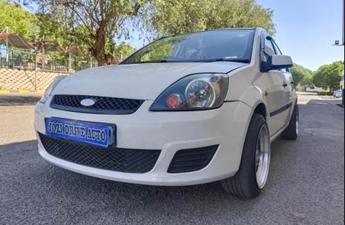 Ford Fiesta 1.4i 5 Door