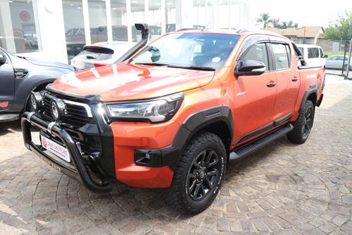 Toyota Hilux 2.8 GD-6 Raider Raised Body Double Cab Auto 4x4  