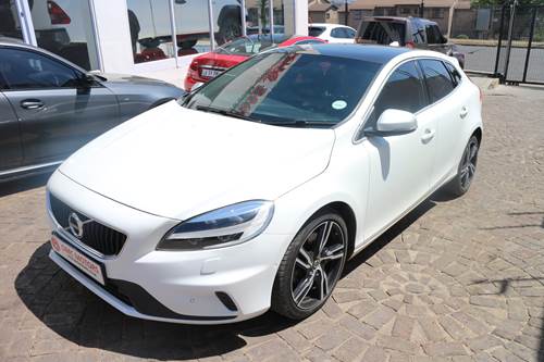 Volvo V40 T3 R-Design Geartronic