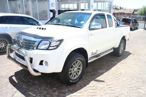 Toyota Hilux ( II) 3.0 D-4D Raider Xtra Cab