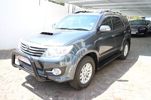 Toyota Fortuner III 2.5 D-4D VNT Raised Body Auto