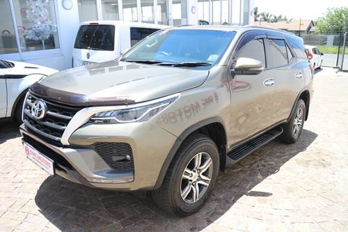 Toyota Fortuner V 2.4 GD-6 Raised Body Auto