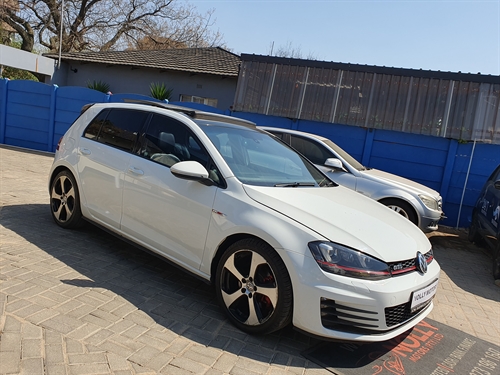 Volkswagen (VW) Golf 7 GTi 2.0 TSi DSG