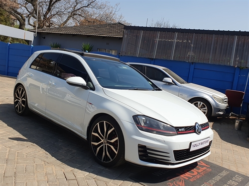 Volkswagen (VW) Golf 7 GTi 2.0 TSi DSG