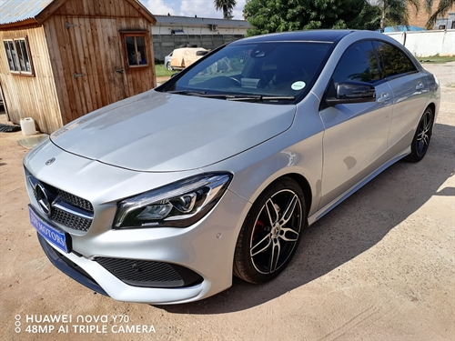 Mercedes Benz CLA 200