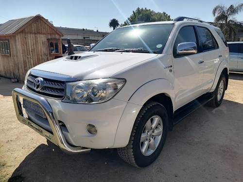 Toyota Fortuner I 3.0 D-4D Raised Body