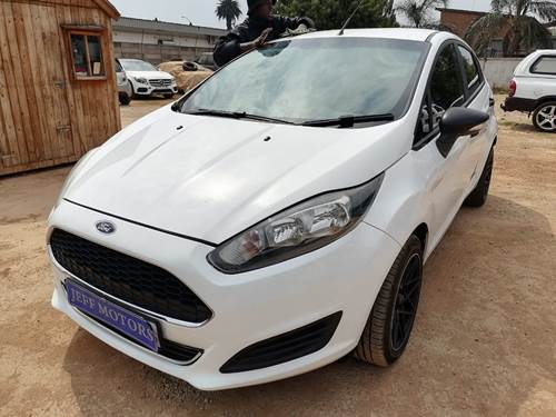 Ford Fiesta 1.0 Ecoboost Ambiente 5 Door