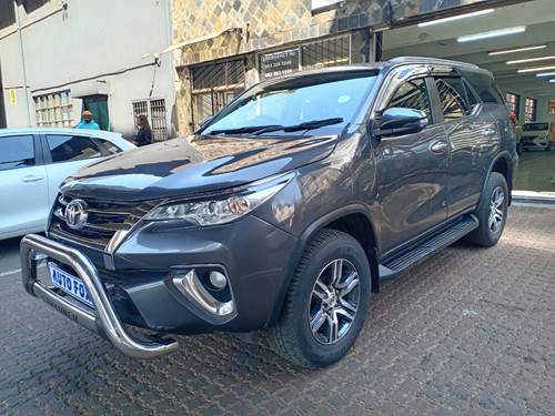 Toyota Fortuner IV 2.4 GD-6 Raised Body