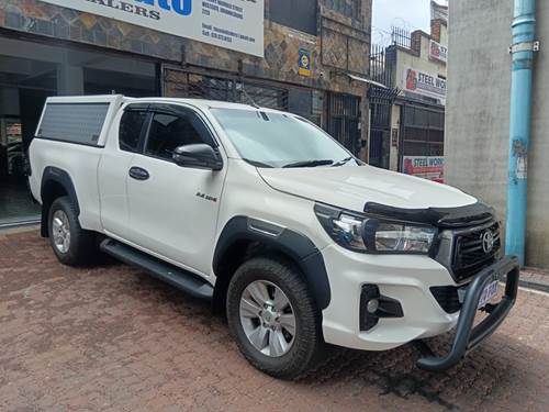 Toyota Hilux 2.4 GD 6 RB SRX P/U Extended Cab