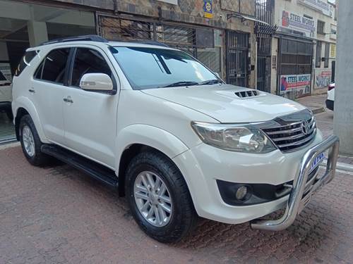 Toyota Fortuner III 3.0 D-4D 4x4 Auto