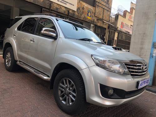 Toyota Fortuner III 3.0 D-4D 4x4 Auto Heritage Edition