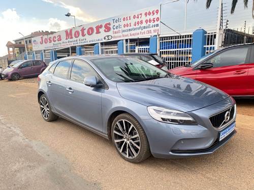 Volvo V40 T3 Momentum