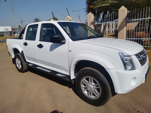 Isuzu KB 250 D-TEQ LE Double Cab 4x4