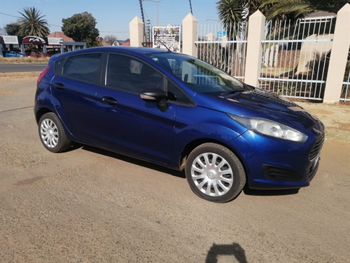 Ford Fiesta 1.4i (71 kW) Ambiente Hatch Back