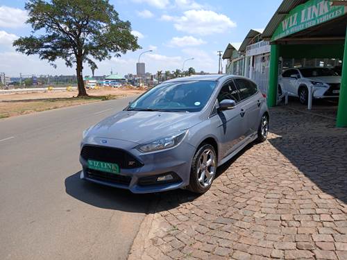 Ford Focus 2.0 GTDi ST3 5 Door