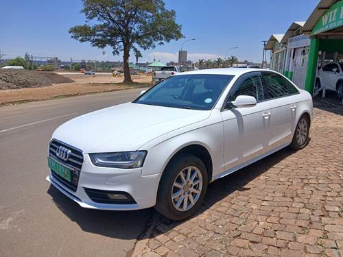 Audi A4 (B8) 1.8 T Attraction