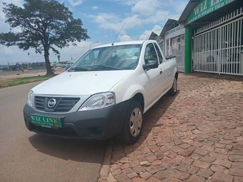 Nissan NP200 1.6i Pack