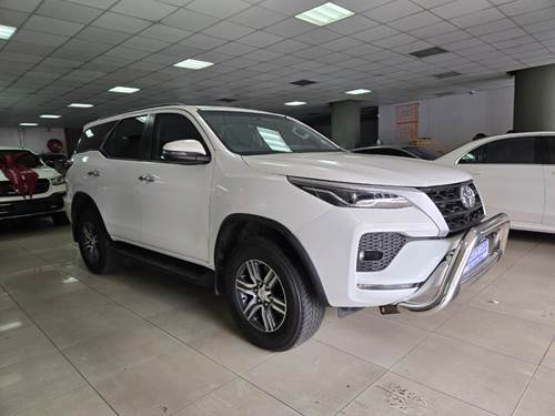 Toyota Fortuner IV 2.4 GD-6 4x4 Auto