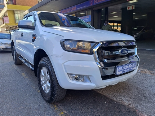 Ford Ranger V 3.2 TDCi XLS Super Cab 4X4