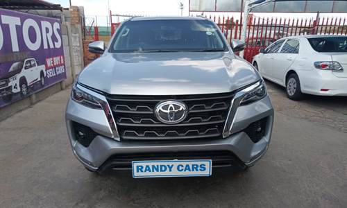 Toyota Fortuner IV 2.4 GD-6 Raised Body