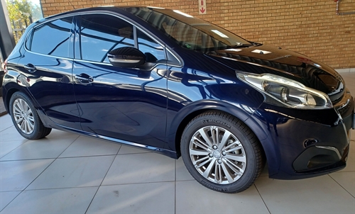 Peugeot 208 1.2 PureTech 5 Door