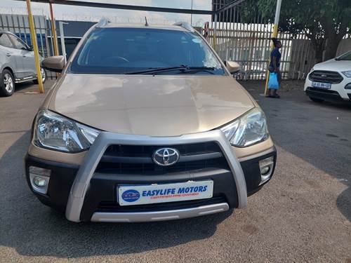 Toyota Etios Cross 1.5 Xs Hatch