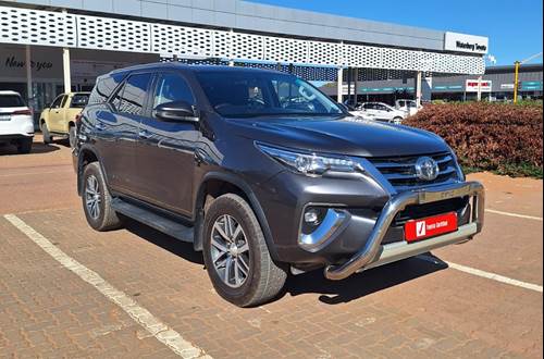 Toyota Fortuner IV 2.8 GD-6 Epic Auto